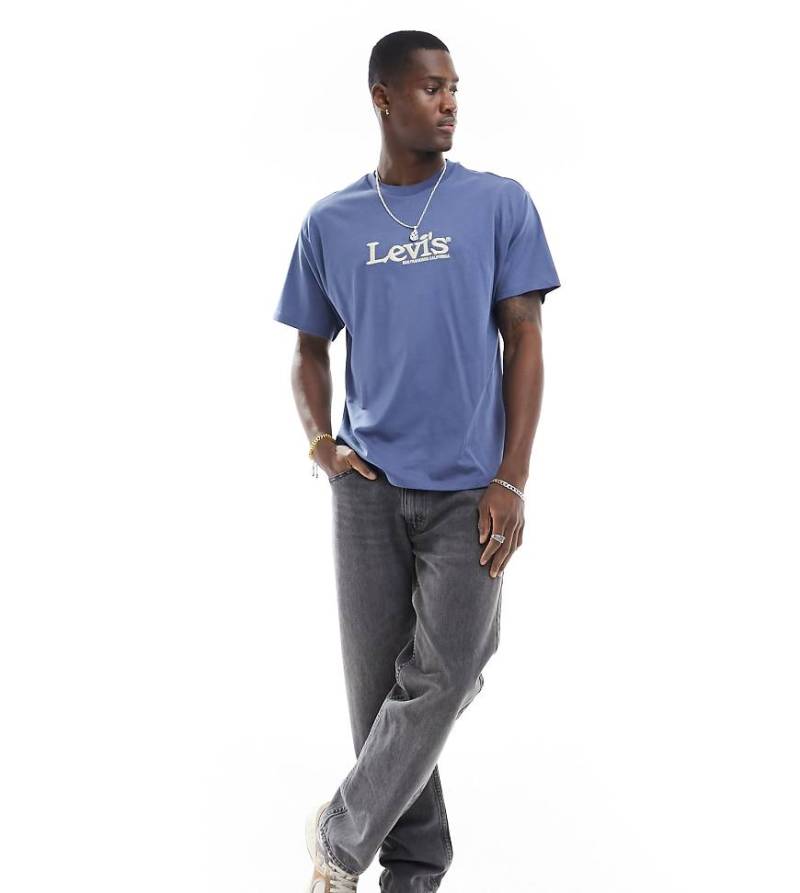 Levi's - T-Shirt in Navy mit mittigem Retro-Logo, exklusiv bei ASOS-Marineblau von Levi's