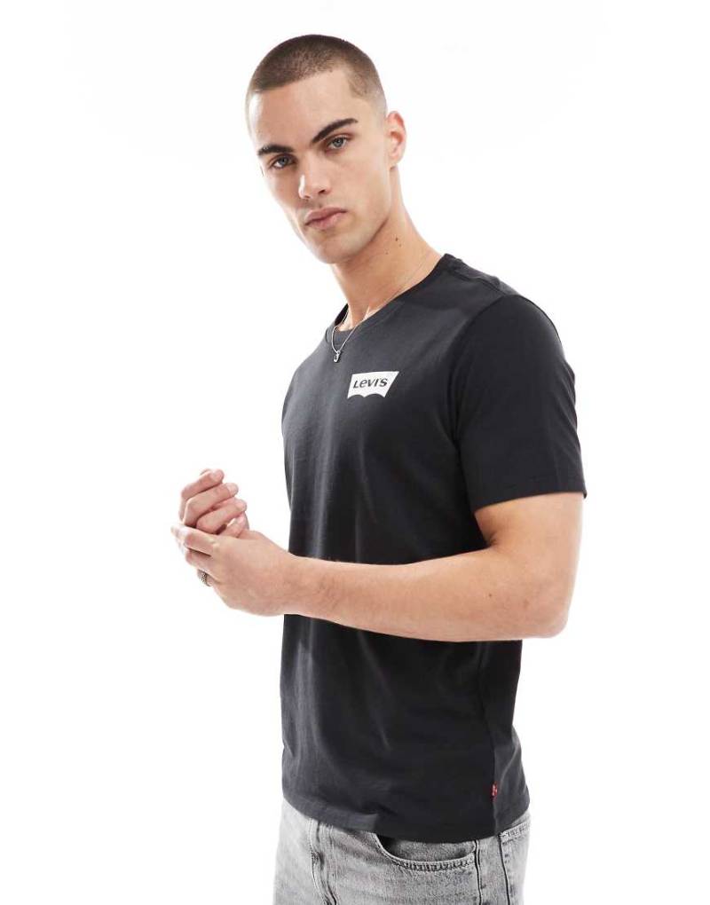 Levi's - T-Shirt mit Batwing-Logo in Schwarz von Levi's