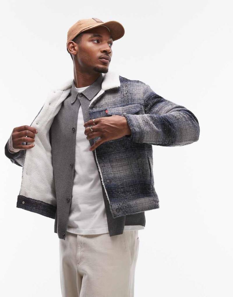 Levi's - Type 3 - Karierte Trucker-Jacke in Grau mit Teddyfutter von Levi's