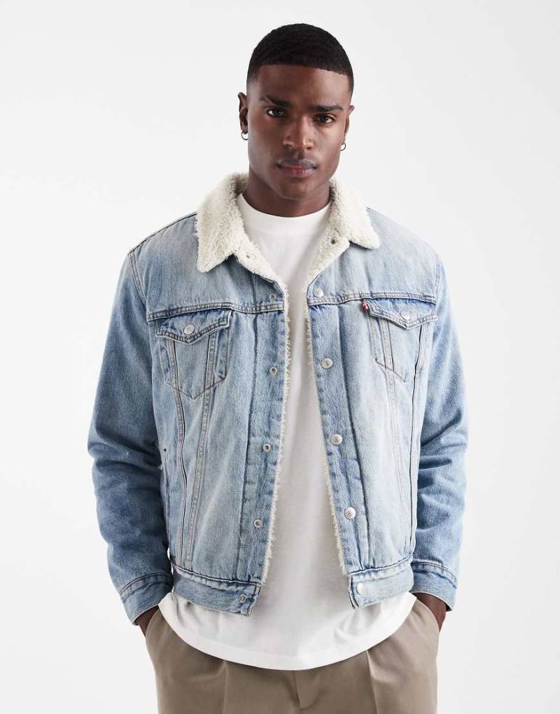 Levi's - Type 3 Sherpa - Trucker-Jeansjacke in heller Waschung-Blau von Levi's