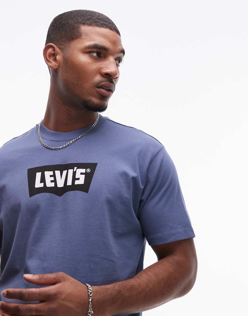 Levi's - Vintage - Locker geschnittenes T-Shirt in Dunkelblau mit mittigem Fledermaus-Logo-Marineblau Levi's - Vintage - Locker geschnittenes T-Shirt in Dunkelblau mit mittigem Fledermaus-Logo-Marineblau von Levi's