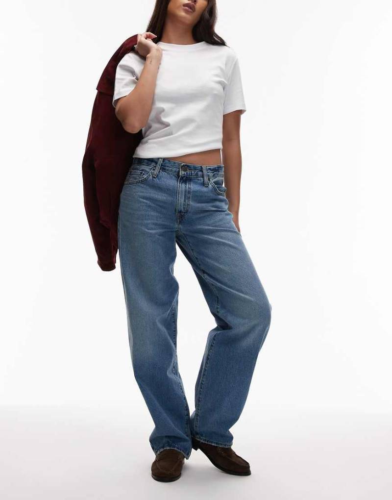 Levi's - Weite Dad-Jeans in Mittelblau von Levi's