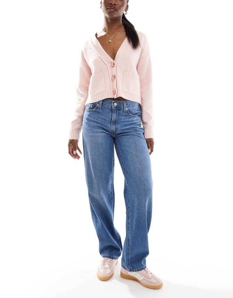 Levi's - Weite Dad-Jeans in mittelblauer Waschung von Levi's