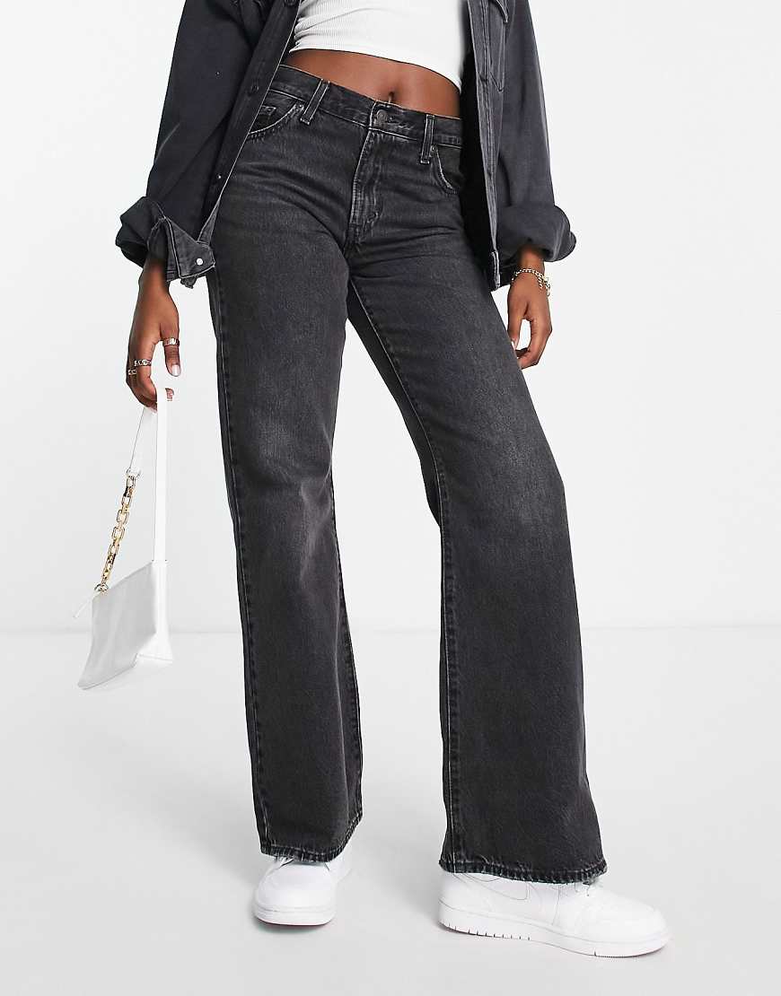 Levi's - Weite Jeans in verwaschenem Schwarz mit geradem Schnitt von Levi's