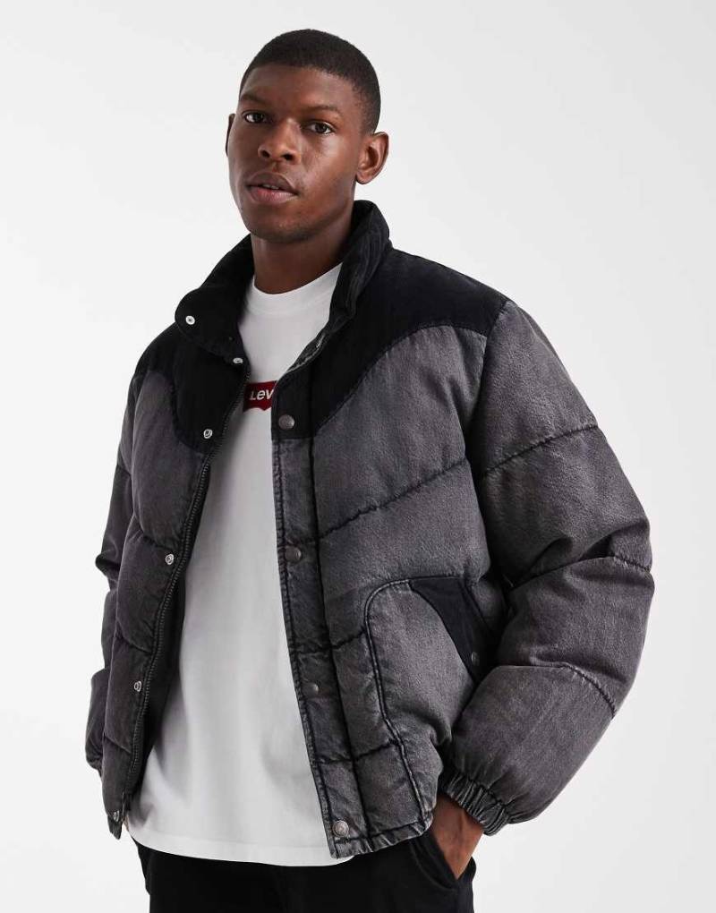 Levi's - Wild West - Kurze Pufferjacke in Anthrazit-Grau von Levi's