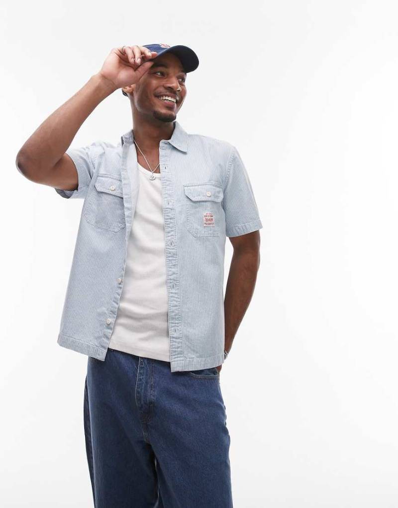 Levi's - Workwear Capsule Dalton - Kurzärmliges Denim-Hemd mit Railroad-Streifen in Hellblau von Levi's