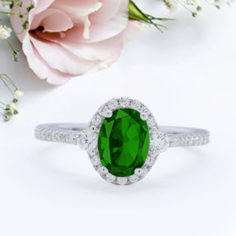 Art Deco Halo Ovaler Ehering Simulierter Smaragd Jubiläum Versprechensring Neues Design von LevxJewelry