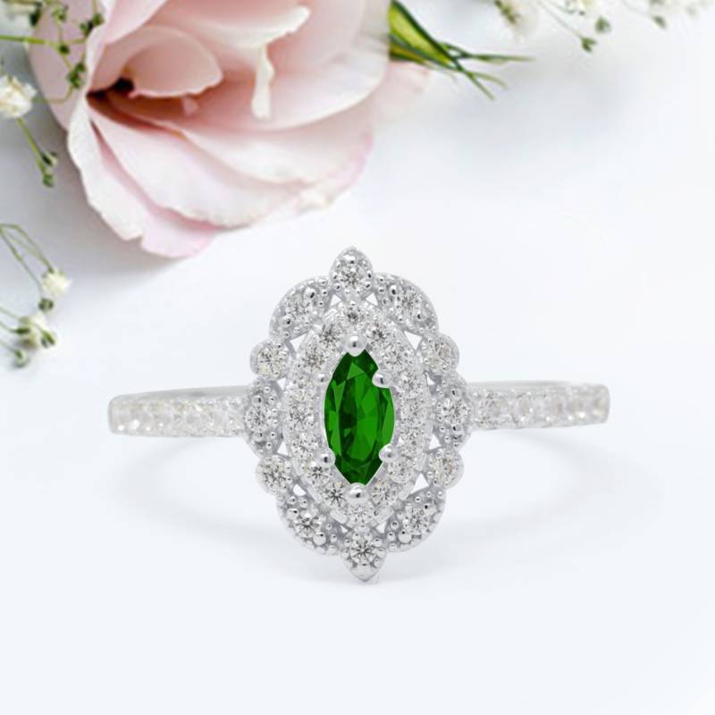 Art-Deco-Marquise-Ehering, Simulierter Smaragd-Jubiläums-Versprechensring, Neues Design von LevxJewelry
