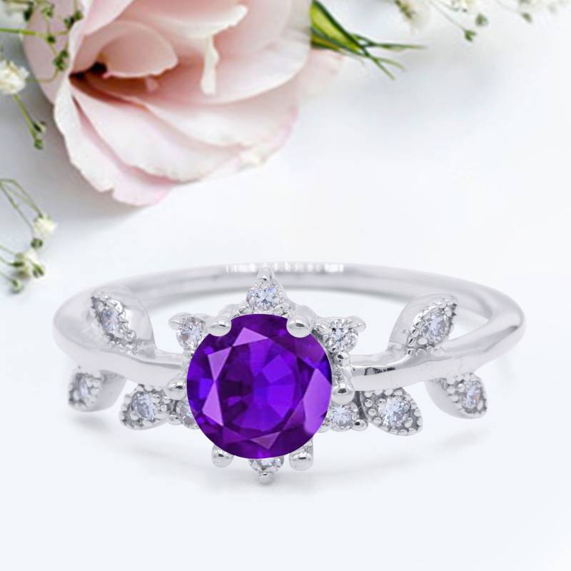 Art Deco Zierliche Hochzeit Verlobungsring Simulierter Amethyst Jahrestag Versprechen Ring Neues Design von LevxJewelry
