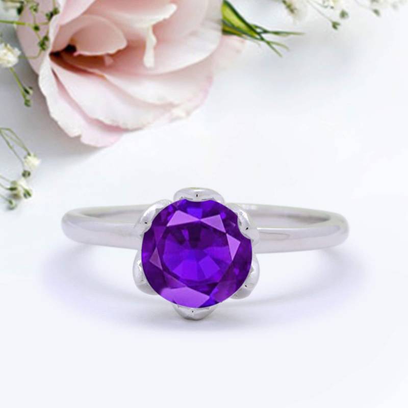 Blume Solitär Ehering Simulierter Amethyst Jahrestag Versprechensring Neues Design von LevxJewelry
