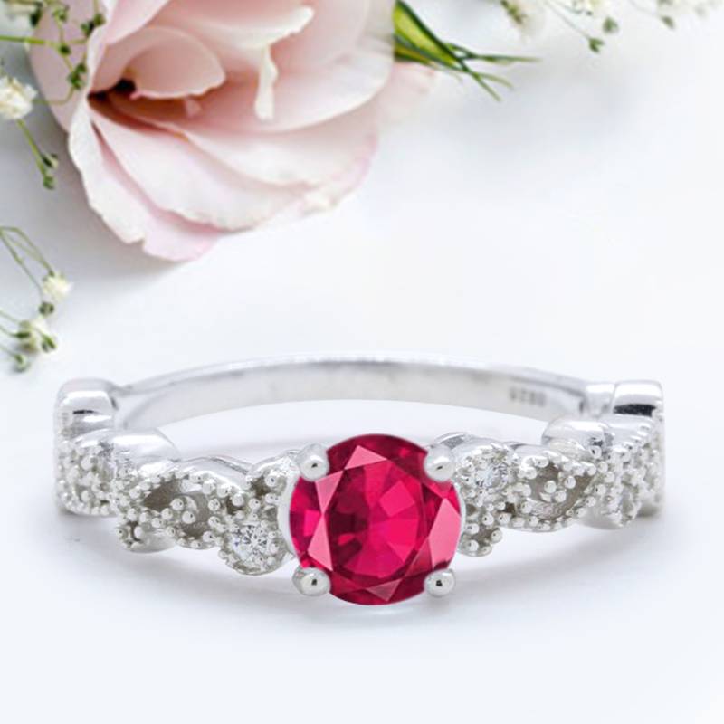 Filigraner Art Deco Ehering Runder Simulierter Rubin Jahrestag Versprechensring Neues Design von LevxJewelry