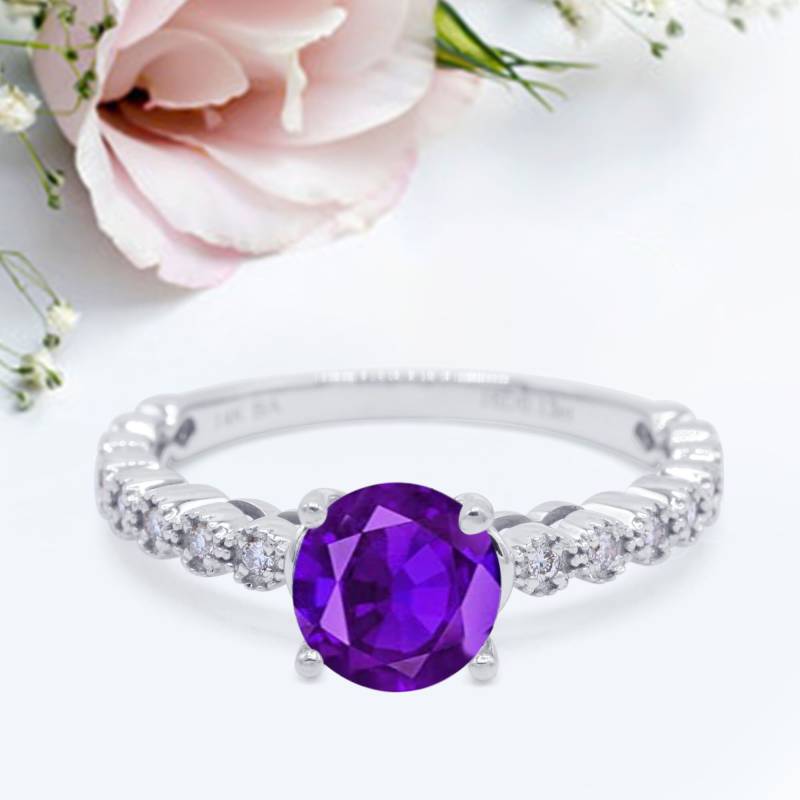 Solitär Akzent Ehering Rund Simulierter Amethyst Jubiläum Versprechensring Neues Design von LevxJewelry