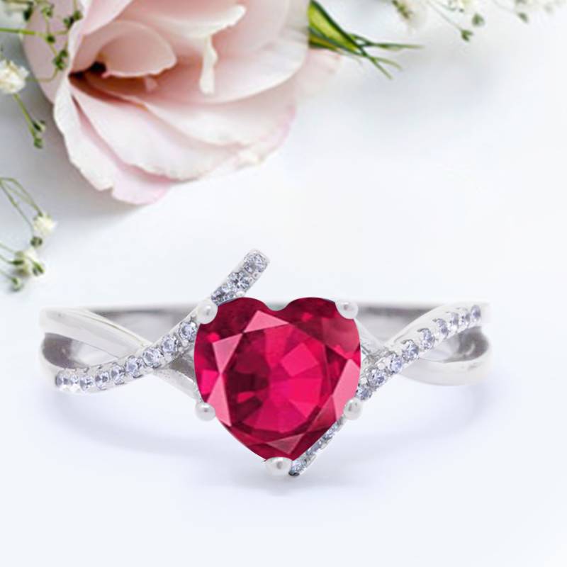 Twisted Heart Shank Promise Ring Simulierter Rubin Jubiläum Versprechensring Neues Design von LevxJewelry