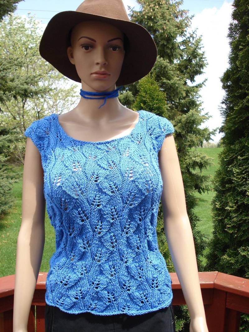 Damen Hand Spitze Gestrickte Blaue Farbe Ärmellose Bluse Tank Größe S/M von LexiesStoreGoods