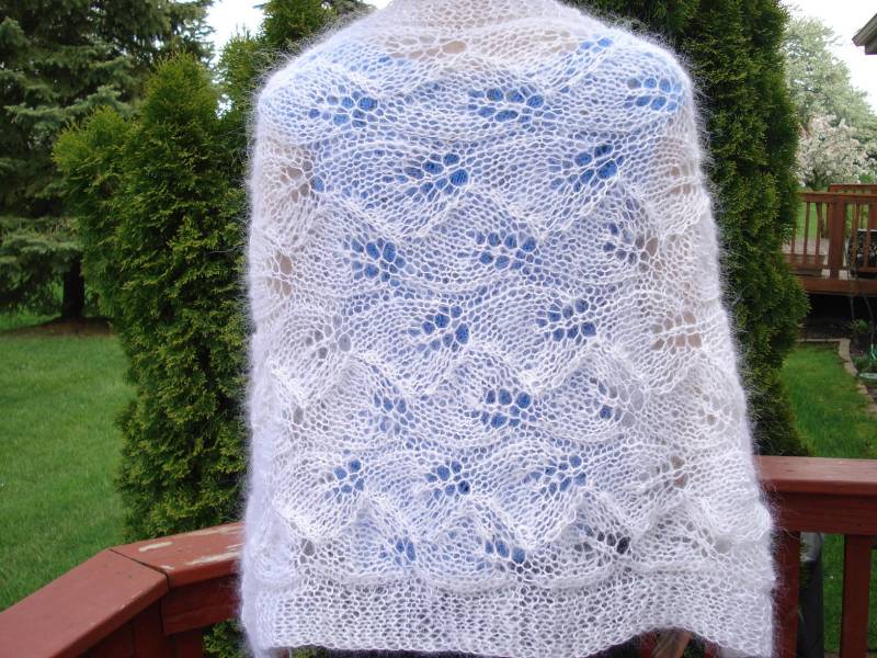 Mohair Gestrickte Spitze Blatt Schal Wolle, Mode-Kunst, Hochzeit Schal, Wolle Stola, Handgestrickte Schal von LexiesStoreGoods