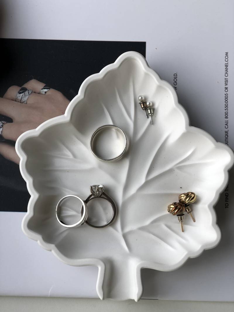 Handmade Jewelry Storage Leaf | Schmuckaufbewahrung Schale Handmade Jewelry Storage Leaf | Schmuckaufbewahrung Schale von LexyStoreBerlin