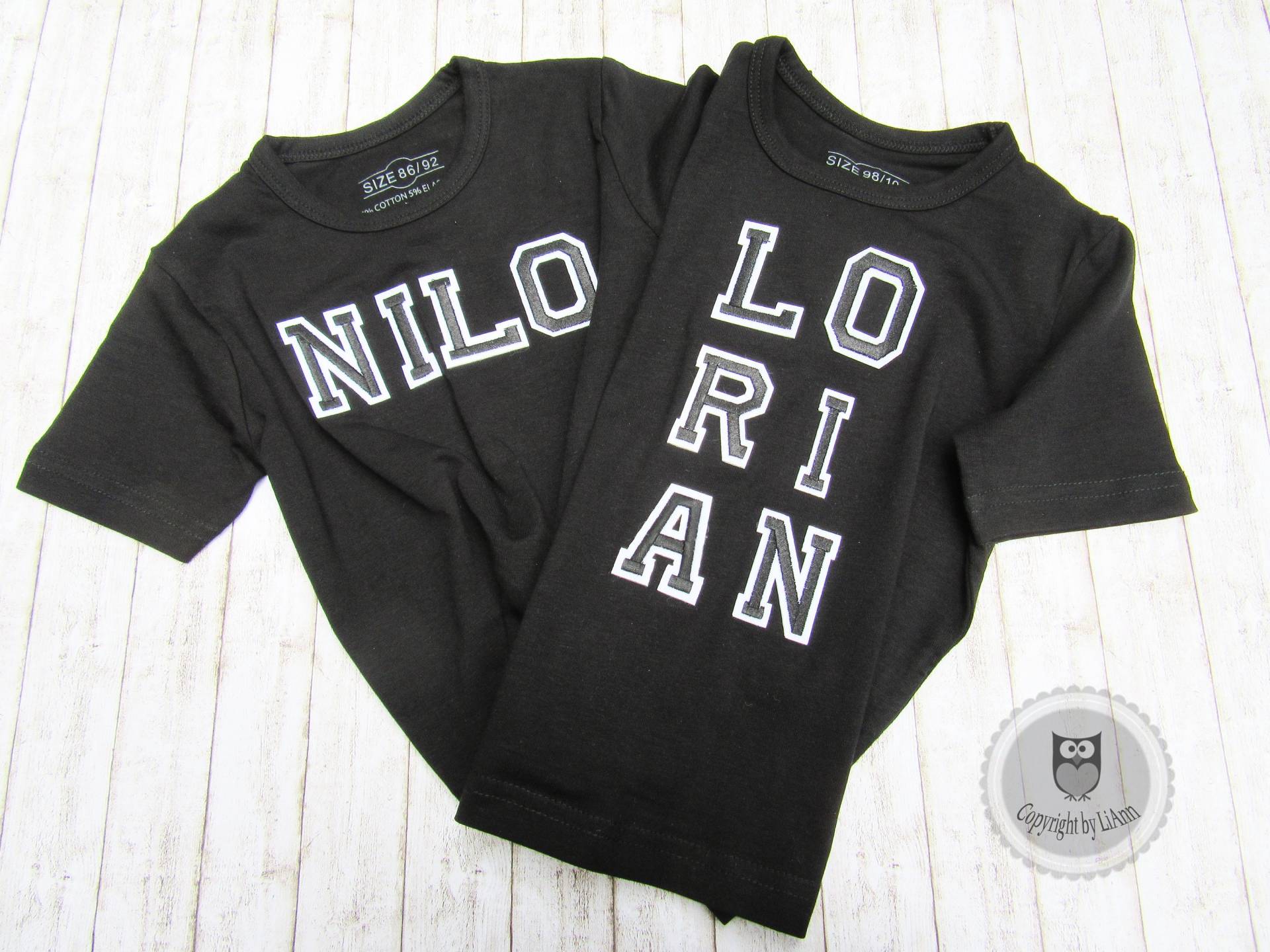 Ab 12, 95 Euro Kinder-T-Shirt Mit Namen - Schwarz Größenwahl. Individualisierbar Ab 12, 95 Euro Kinder-T-Shirt Mit Namen - Schwarz Größenwahl. Individualisierbar von LiAnnKunterbunt