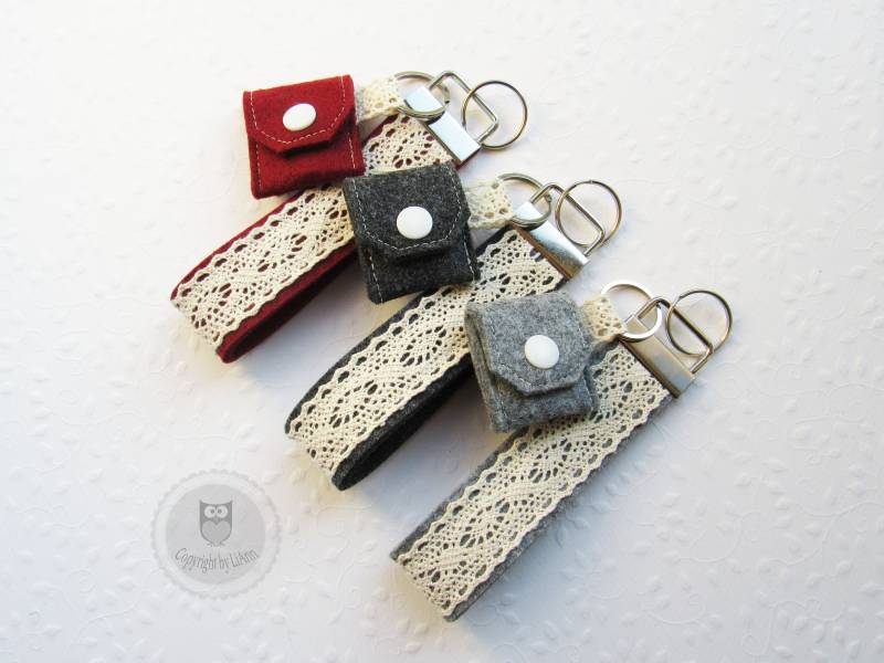 Baumwollspitze - Schlüsselband Und Chip-Täschchen Im Set Oder Auch Einzeln Baumwollspitze - Schlüsselband Und Chip-Täschchen Im Set Oder Auch Einzeln von LiAnnKunterbunt