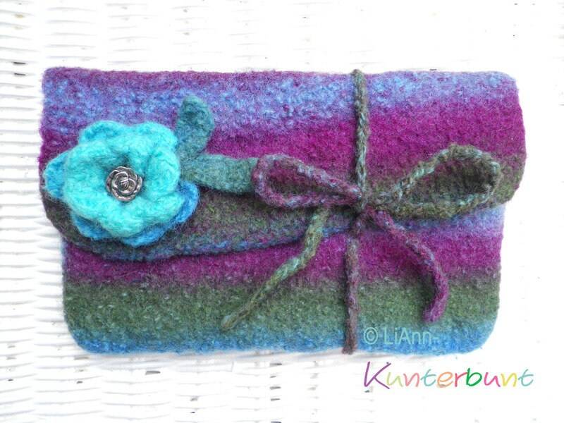 Filztasche Mit Blüte - Ladybag von LiAnnKunterbunt