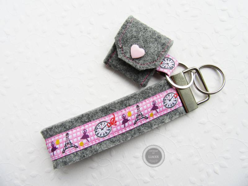 Paris, Paris - Schlüsselband Und Chip-Täschchen Im Set Oder Auch Einzeln Paris, Paris - Schlüsselband Und Chip-Täschchen Im Set Oder Auch Einzeln von LiAnnKunterbunt