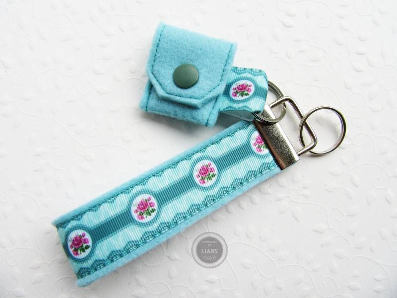 Pink Rosen - Schlüsselband Und Chip-Täschchen Im Set Oder Auch Einzeln Pink Rosen - Schlüsselband Und Chip-Täschchen Im Set Oder Auch Einzeln von LiAnnKunterbunt