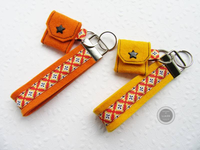 Retro - Schlüsselband Und Chip-Täschchen Im Set Oder Auch Einzeln Retro - Schlüsselband Und Chip-Täschchen Im Set Oder Auch Einzeln von LiAnnKunterbunt