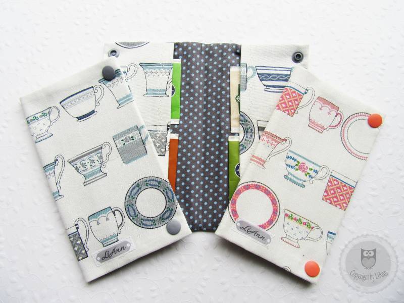 Teebeutel-Etui - Sammeltassen in Rosa Oder Blau-Grau Auf Creme Teebeutel-Etui - Sammeltassen in Rosa Oder Blau-Grau Auf Creme von LiAnnKunterbunt