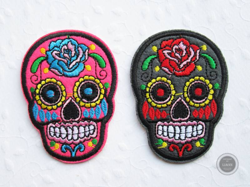 1 Bügelbild Applikation Pink Oder Grau Totenkopf Rose 1 Bügelbild Applikation Pink Oder Grau Totenkopf Rose von LiAnnMaterial