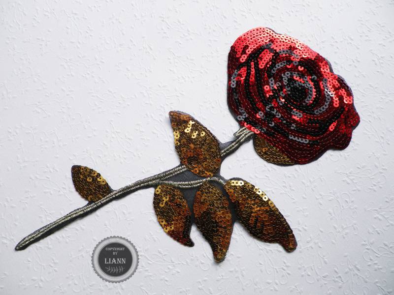 1 Gr. Bügelbild Rose Mit Pailletten Und Stickerei von LiAnnMaterial