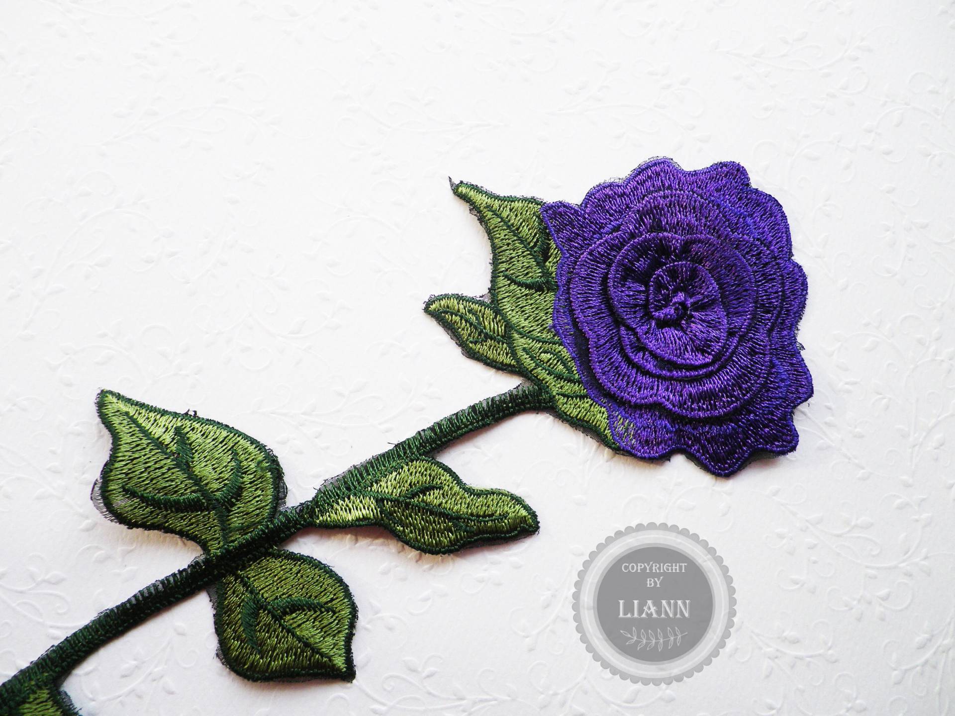 1 Große Applikation Stickerei Rosen, Violett 1 Große Applikation Stickerei Rosen, Violett von LiAnnMaterial