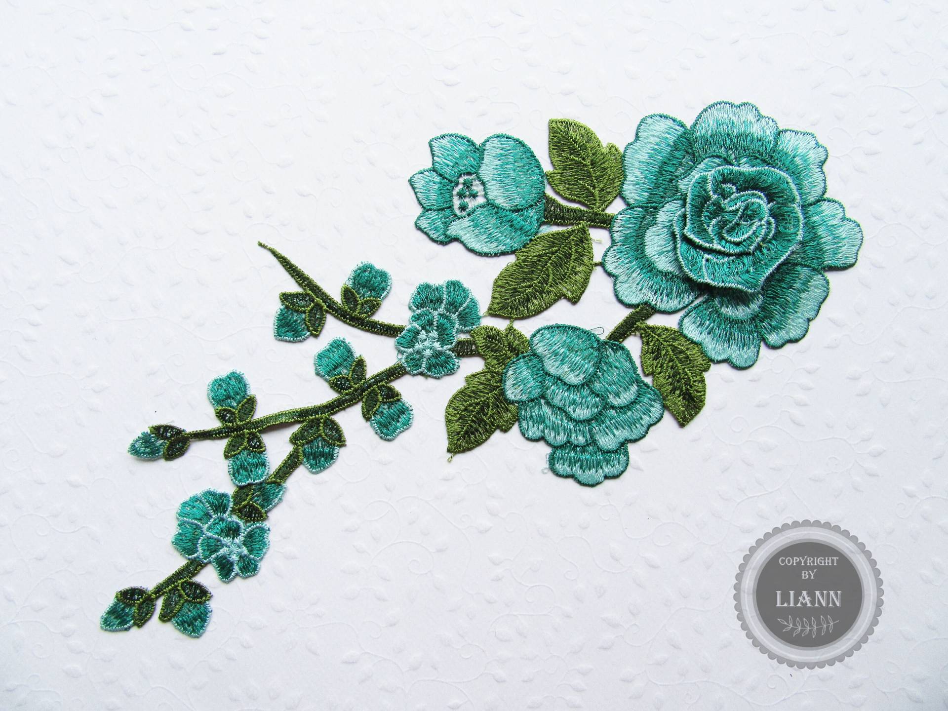 1 Große Applikation Stickerei Rosen Und Blüten, Grün - Dunkeltürkis 1 Große Applikation Stickerei Rosen Und Blüten, Grün - Dunkeltürkis von LiAnnMaterial
