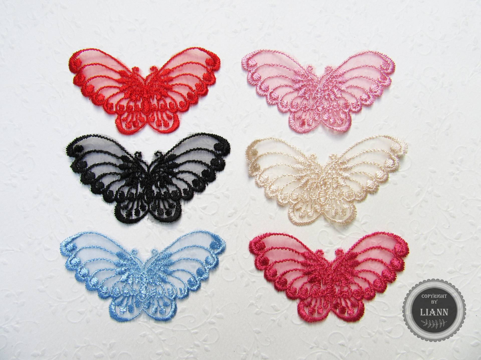 1 Kleine Applikation Schmetterling, Farbwahl Rot, Pink, Rosa, Schwarz, Hellblau, Apricot von LiAnnMaterial