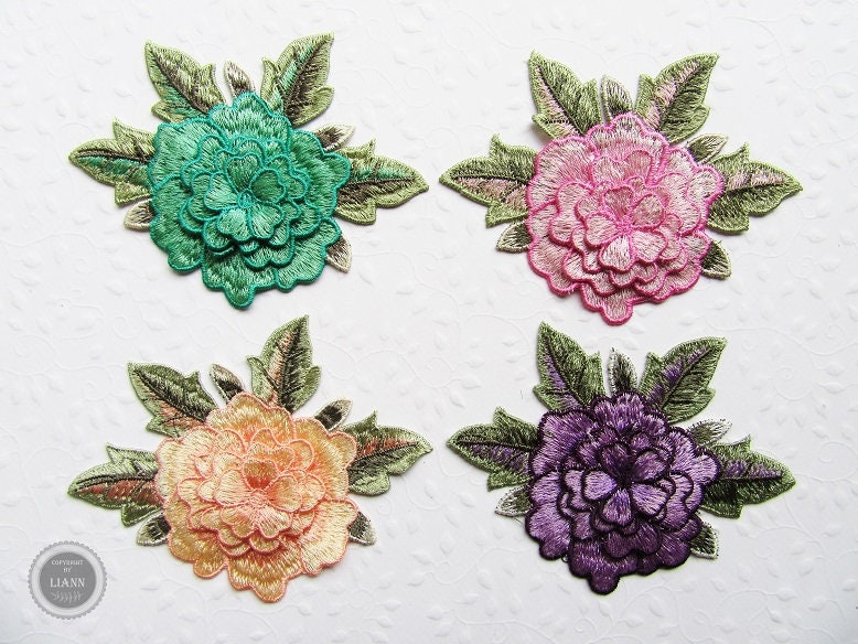 1 Kleine Applikation Stickerei Rosen, Farbwahl 1 Kleine Applikation Stickerei Rosen, Farbwahl von LiAnnMaterial
