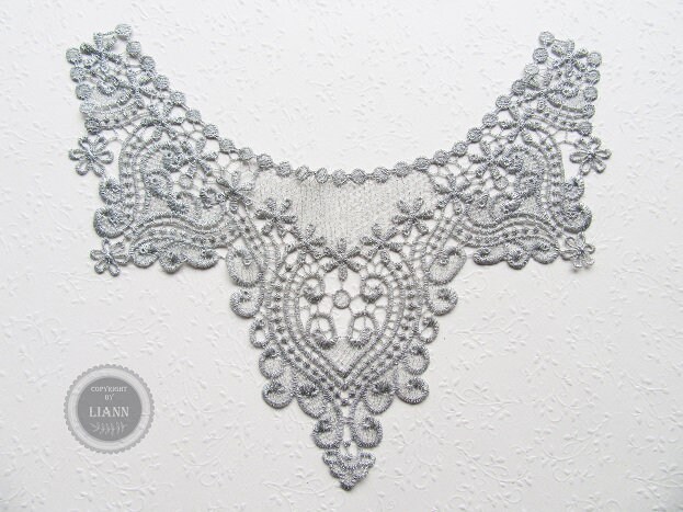 1 Silberne Applikation Stickerei Blüten+ Ornamente - Spitzeneinsatz 1 Silberne Applikation Stickerei Blüten+ Ornamente - Spitzeneinsatz von LiAnnMaterial