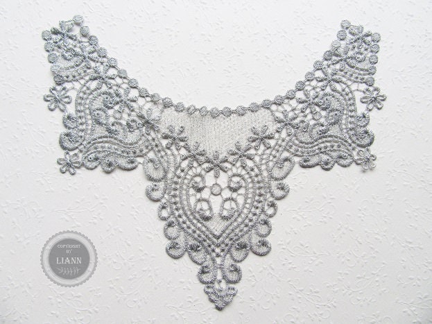 1 Silberne Applikation Stickerei Blüten+ Ornamente - Spitzeneinsatz 1 Silberne Applikation Stickerei Blüten+ Ornamente - Spitzeneinsatz von LiAnnMaterial