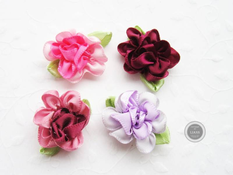 4 Bunte Satinblüten, Ca. 2, 5 cm 4 Bunte Satinblüten, Ca. 2, 5 cm von LiAnnMaterial
