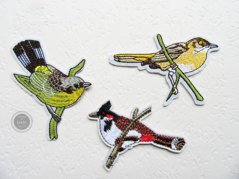 Ab 2, 20 Euro 1 Bügelbild Applikation Vogel Auf Ast, Gelb-Grün, Gelb-Braun Oder Schwarz-Rot Ab 2, 20 Euro 1 Bügelbild Applikation Vogel Auf Ast, Gelb-Grün, Gelb-Braun Oder Schwarz-Rot von LiAnnMaterial