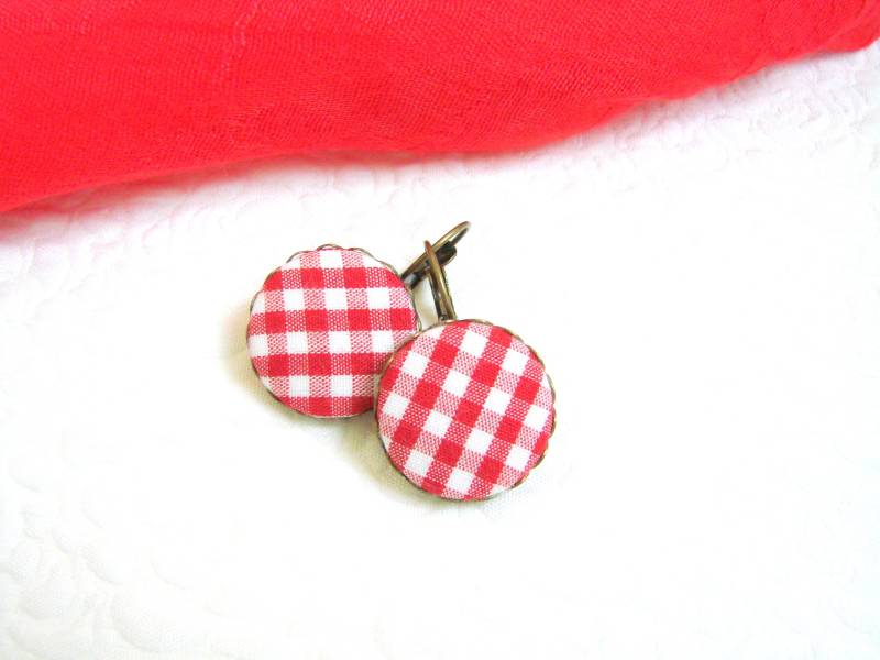 Rote Ohrringe Cottage Kern Geschenk Rote Karierte Schäbige Baumeln Mutter Lever-Back Für Teenager Rot Rote Ohrringe Cottage Kern Geschenk Rote Karierte Schäbige Baumeln Mutter Lever-Back Für Teenager Rot von LiLaChicandLovely