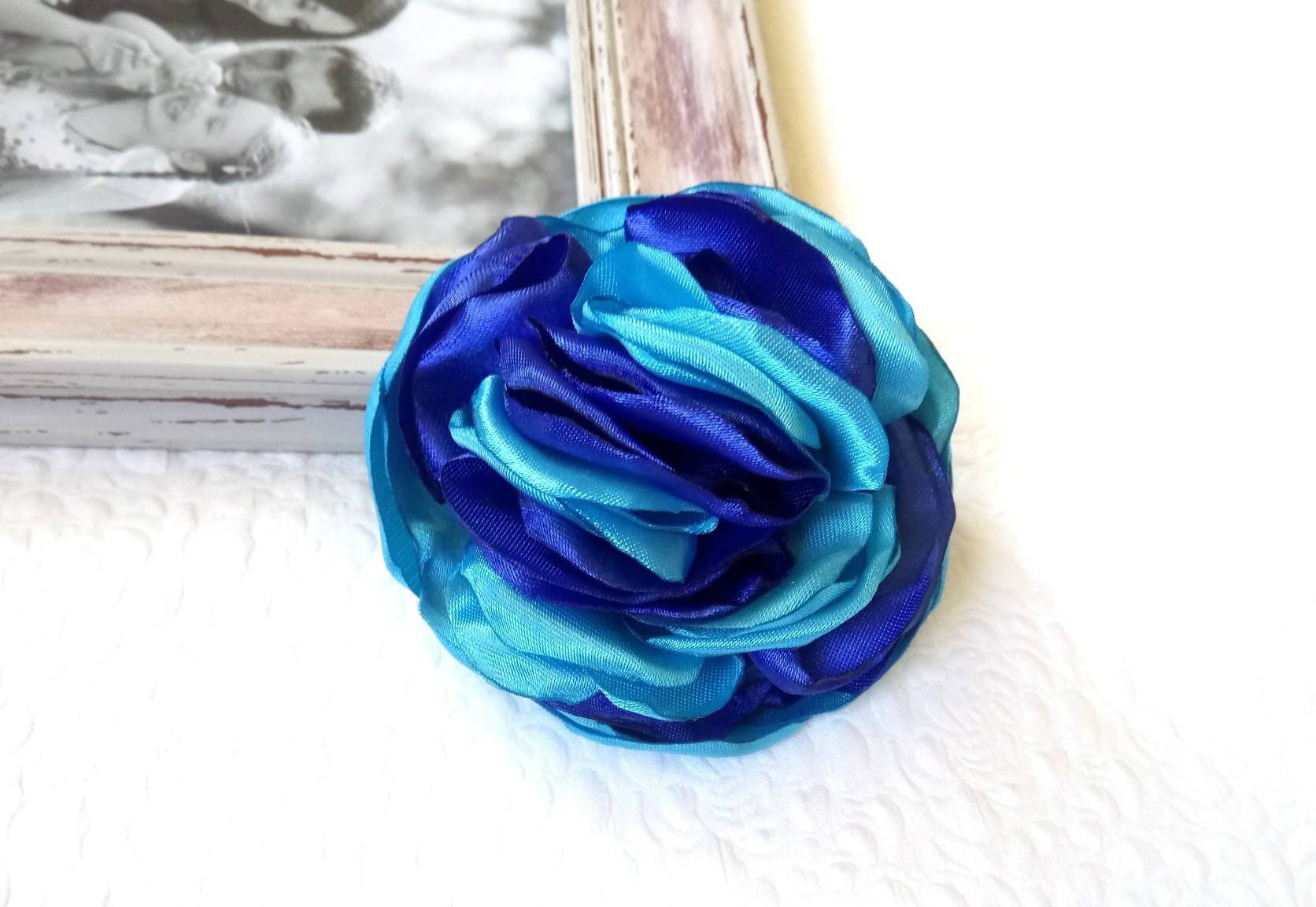 Blaue Brosche Blume Blue Anstecknadel Große Blumen Rose Corsage Pin Headpiece Bluewish Accessoire Für Haar von LiLaGarden