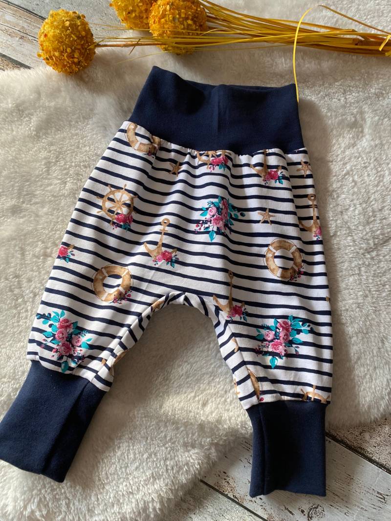 Pumphose Baby Blumen Und Anker von LiMeLaden