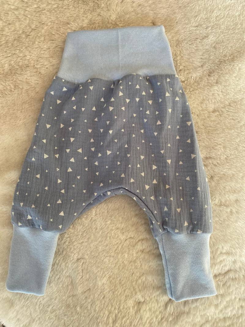 Pumphose Baby Musselin Dreiecke Hellblau von LiMeLaden
