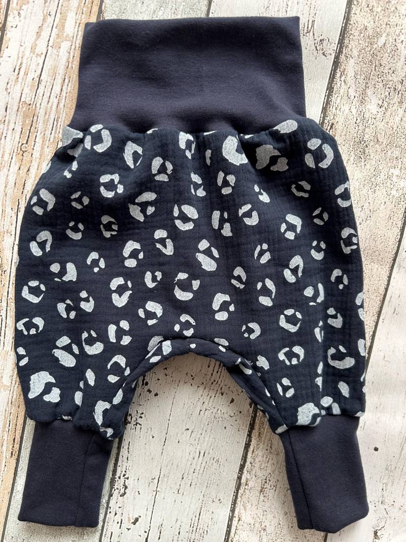 Pumphose Musselin Leo Dunkelblau von LiMeLaden