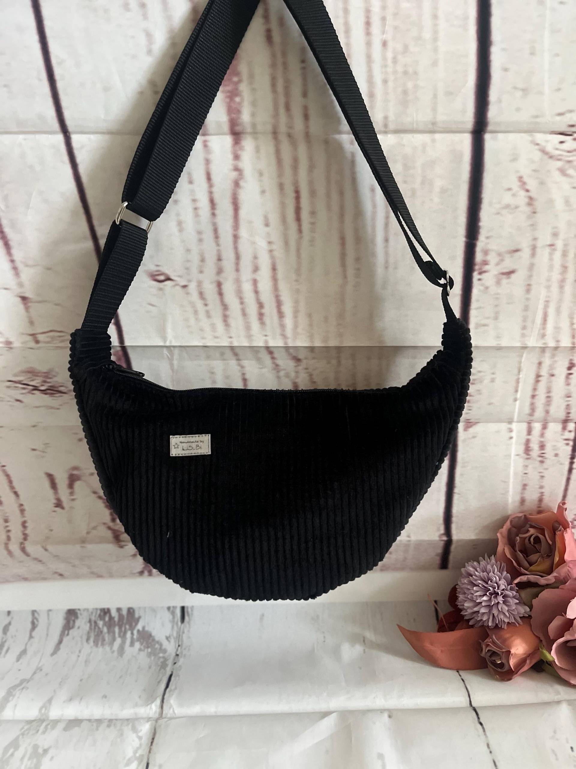 Cordtasche Crossbodybag Halfmoonbag Bananabag Bauchtasche Schwarz in 2 Größen von LiSuBi