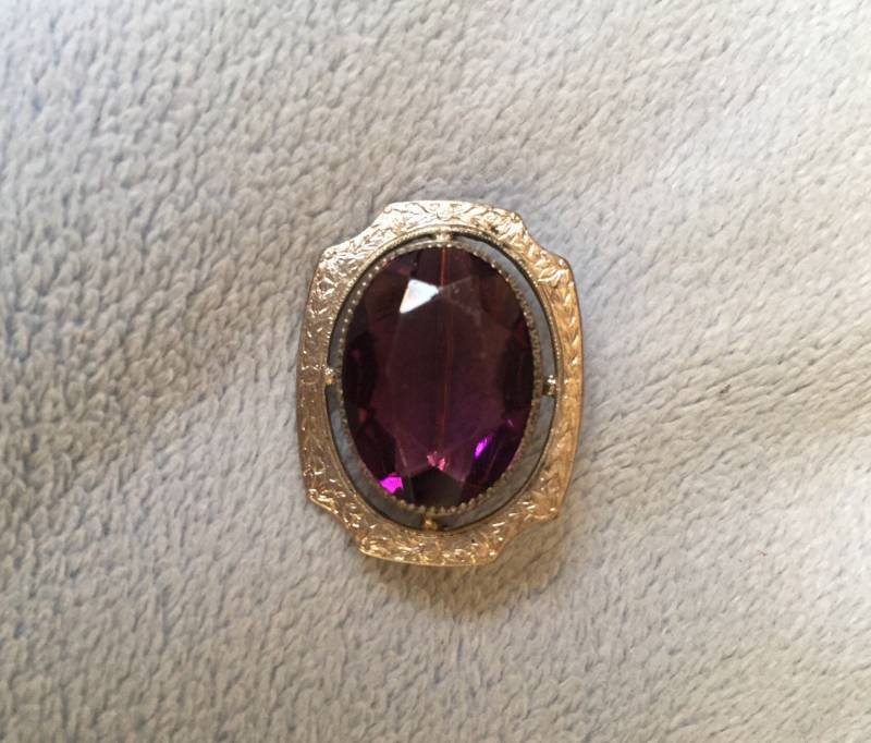 1920Er - 1930Er Art Deco Violette Glas Edelstein Anstecknadel 1920Er - 1930Er Art Deco Violette Glas Edelstein Anstecknadel von LiamBySevanna