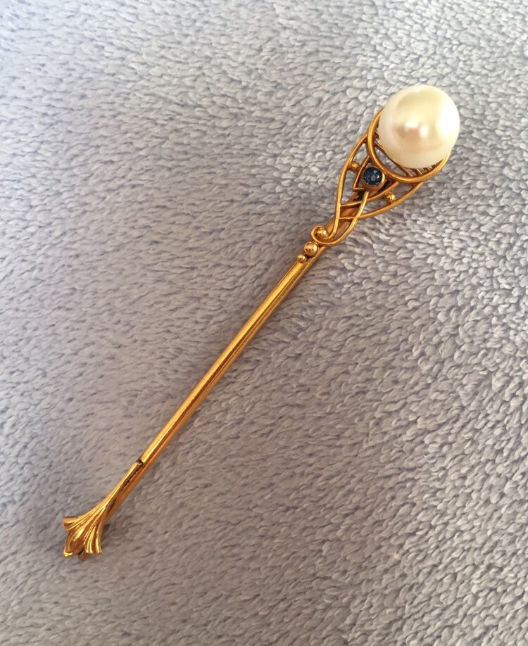 Antike Edwardian Markierte Ps Co Filigrane Goldene Nadelbrosche Mit Dunkelblauem Stein von LiamBySevanna
