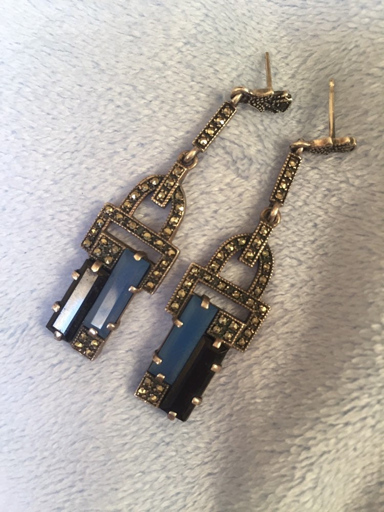 Art Deco Sterlingsilber Markasit Gatsby Ohrringe Blaue Und Schwarze Onyx-Dangle Bar von LiamBySevanna