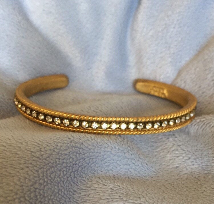 Vintage Bijoux Gripoix Matte Gold Leslie Block Manschette Armreif Vintage Bijoux Gripoix Matte Gold Leslie Block Manschette Armreif von LiamBySevanna