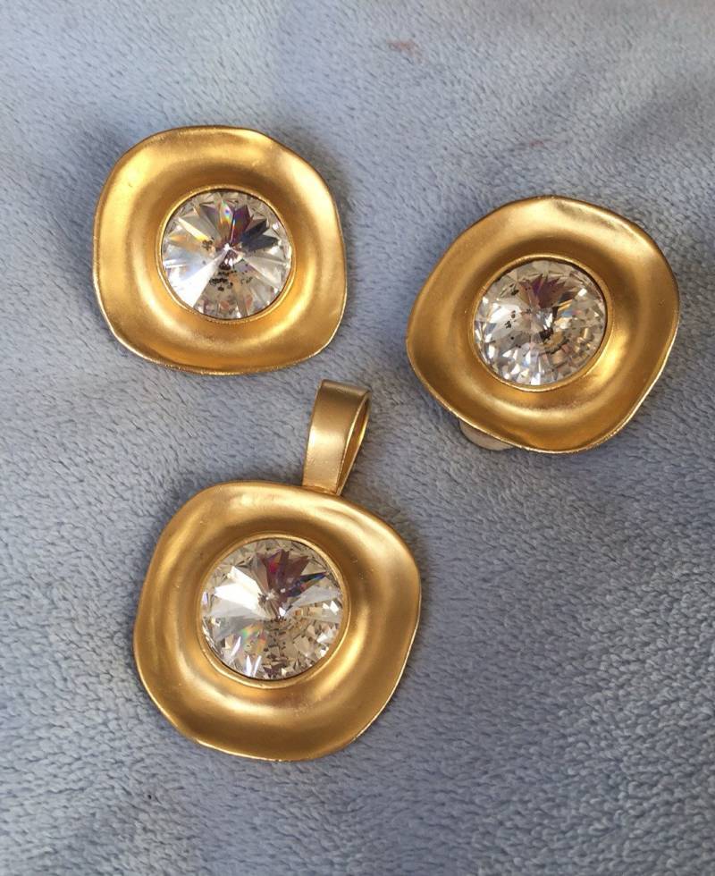 Vintage Norma Jean Ohrringe Und Anhänger Mit Cone Kristallen von LiamBySevanna