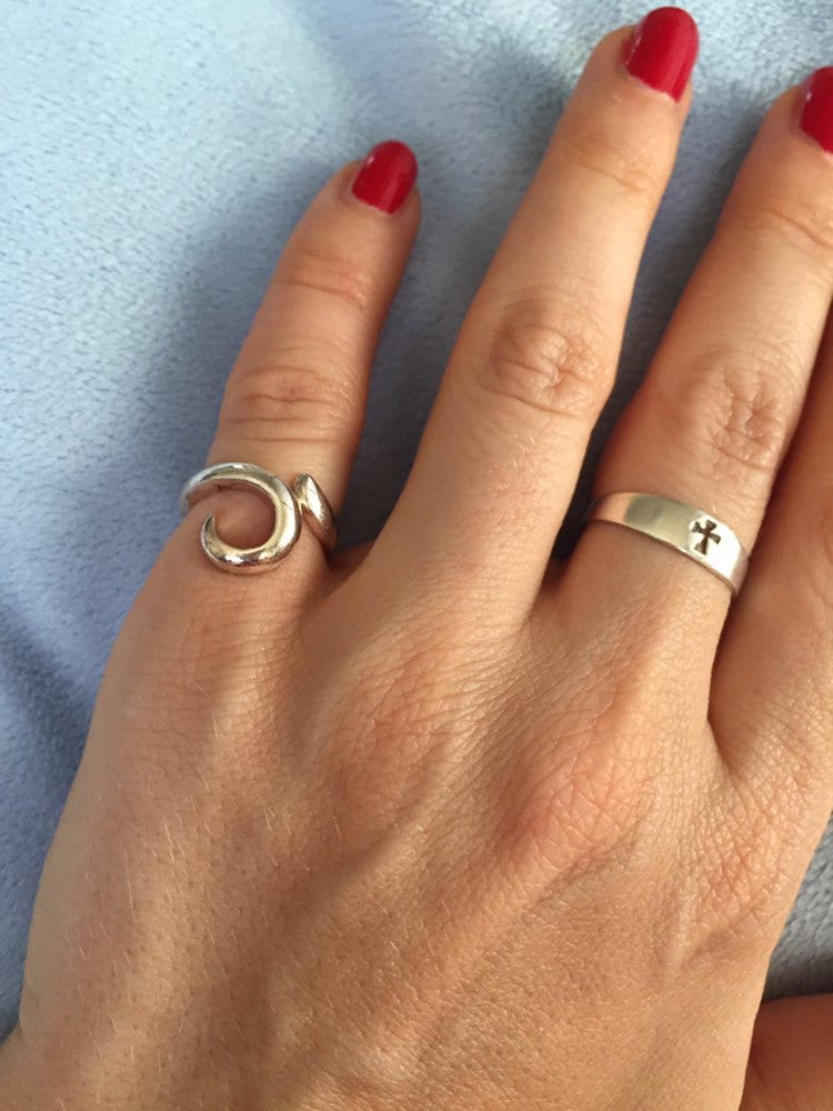 Vintage Sterling Silber Swirl Mond Wappen Pinky Band Ring Größe 4 von LiamBySevanna