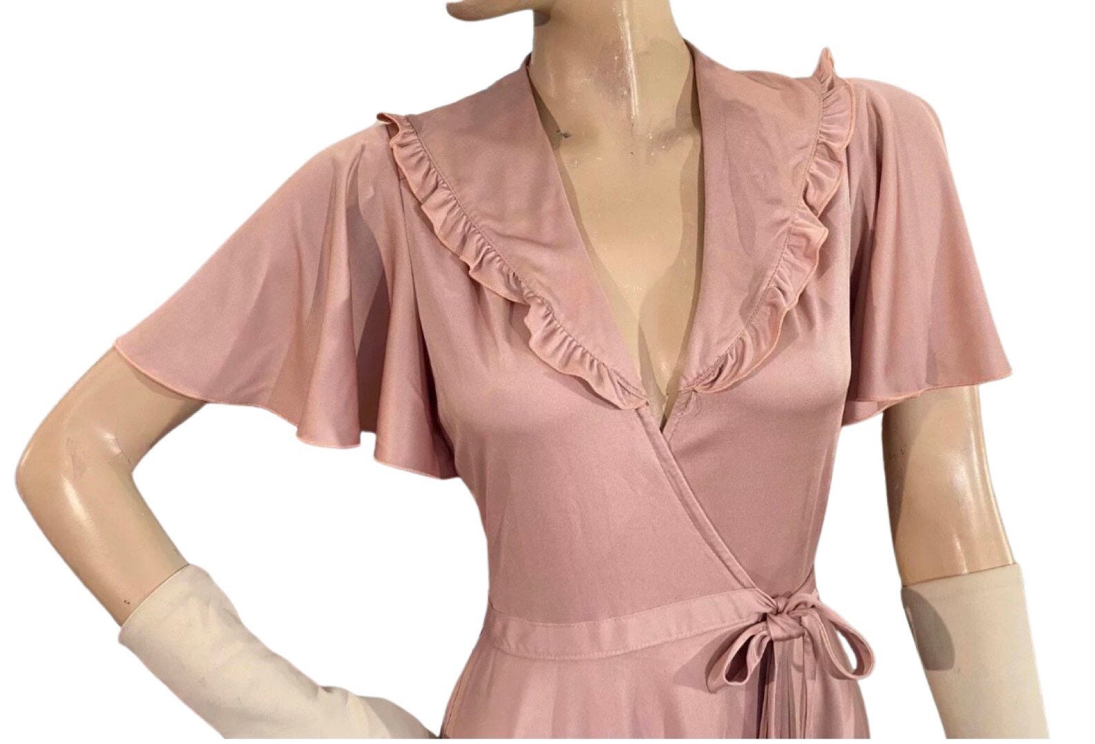 Vtg 1960-1970 Mauve Pink Wickelkleid W/Kragen Flattern Ärmel Größe S Von Jody Of California Sekretärin Kleid von LiamBySevanna